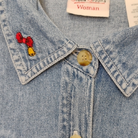 Bobbie Brooks Blue Denim Shirt With Holiday  Embroidered Kats - Picture 5 of 10